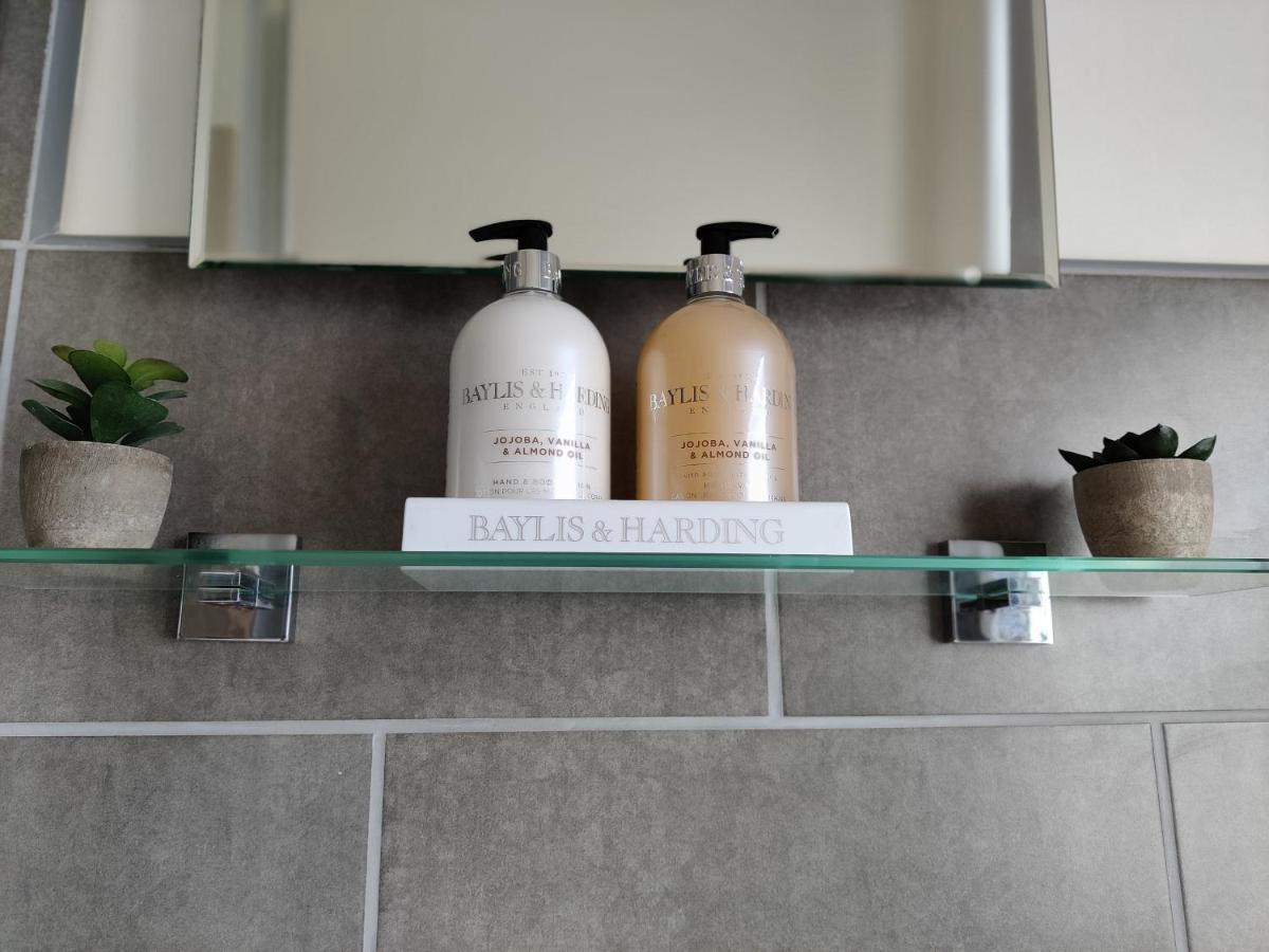 Escape To The Coast In A Luxurious Private Apartment Herne Bay Exteriör bild