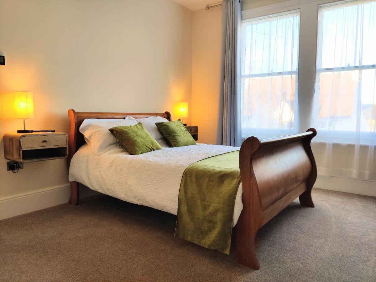 Escape To The Coast In A Luxurious Private Apartment Herne Bay Exteriör bild